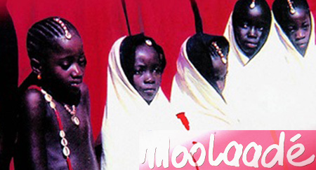 MOOLAADÉ EN GAMBIA