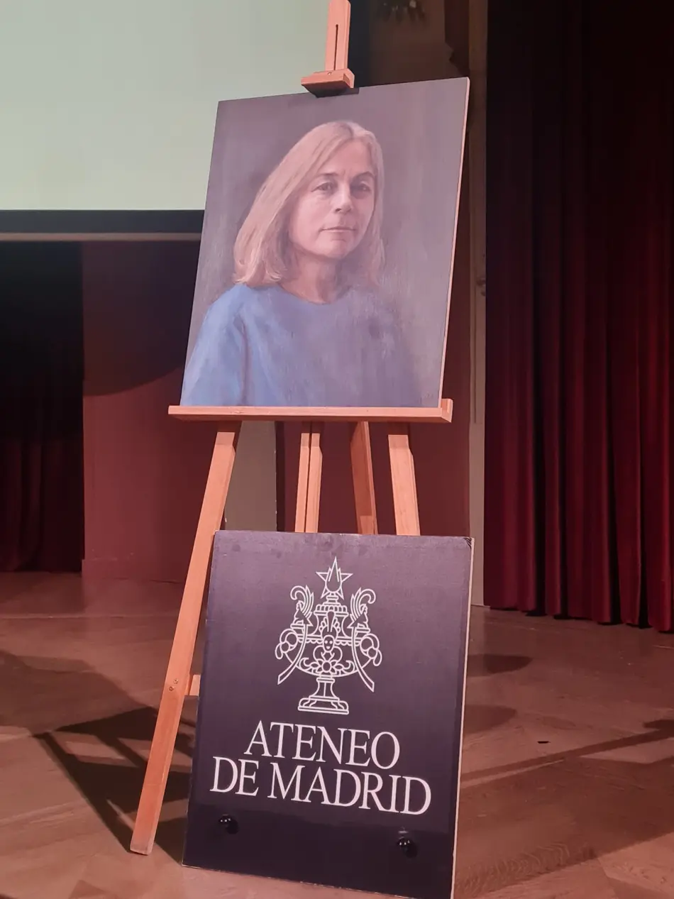 Retrato realizado por Lucie Geffré de Carmen Martín Gaite para el Ateneo de Madrid